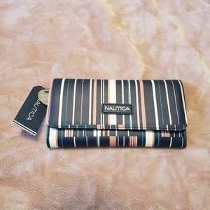 Nautica Snap Trifold Wallet NWT